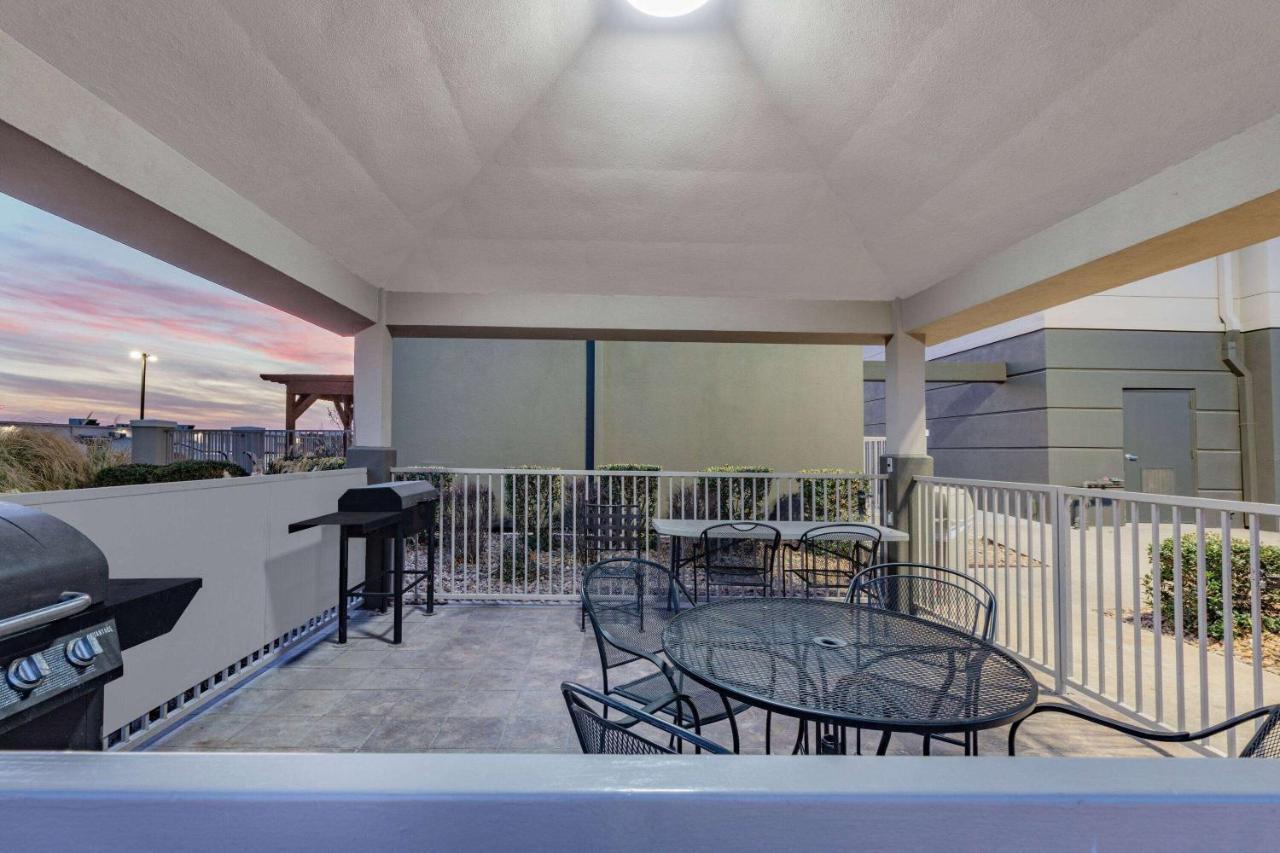 La Quinta Inn & Suites By Wyndham Ardmore Eksteriør billede